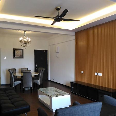 Midcity Service Suite Малакка Экстерьер фото