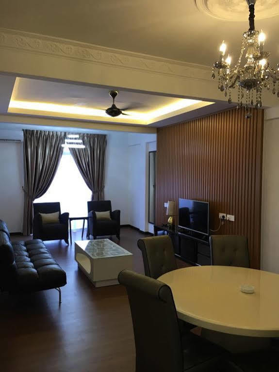 Midcity Service Suite Малакка Экстерьер фото